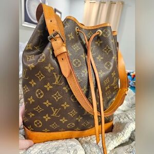 🥵PRICE DROP - LV Sac Noe grande, limited edition Monogram bucket bag